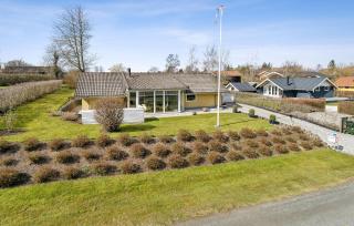 2 Bedroom Nice Home In Juelsminde - Sønderby - 1