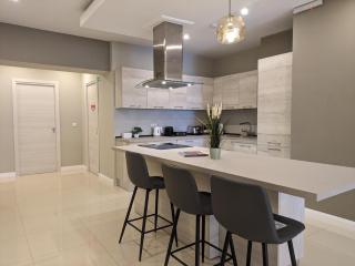 Salus Holiday Apartment - 9