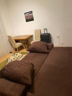 Big spacy Room for 2 person,close to trade fair, free parking, supermarket near - Frankfurt am Main - 6