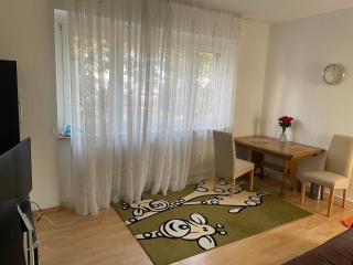 Big spacy Room for 2 person,close to trade fair, free parking, supermarket near - Frankfurt am Main - 8