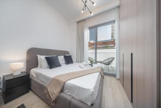 StayShort - Elegant Studio in JVT Sleeps 3 with Balcony - 2