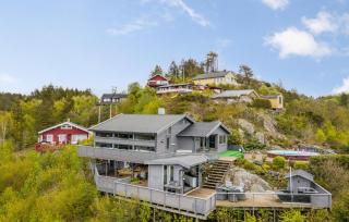 Stunning Home In Lyngdal - Lyngdal - 2