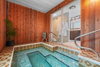 Golf Cart-Jacuzzi-Surfing Abode on Hutchinson Island - Fort Pierce - 0