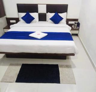 Hotel Lake Palace Ahmedabad - Ahmedabad - 7