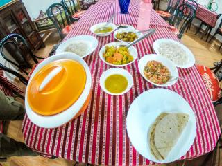 Denzong House & Restaurant - Kalimpong - 4