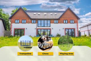 Farm House Manor Luxury 8 bedrooms & 7 bathrooms Farm House & 40 mins away from Tower - - 0