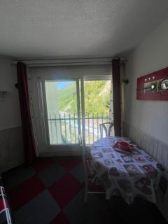 Studio cosy avec vue rivière et montagne - 5