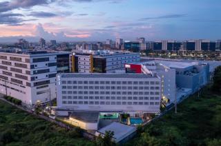 Park Inn By Radisson Clark - 2