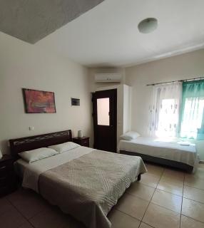 Daniela Apartments - Nea Roda - 2