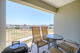 Latitudes 1 Bedroom Apartment - Meneou - 7