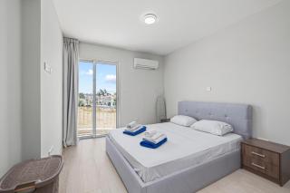 Latitudes 1 Bedroom Apartment - Meneou - 4