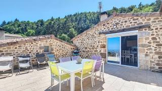 Les Gîtes de Combalat Piscine couverte à proximité de Peaugres - Félines - 2