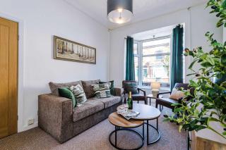 Stylish 2-Bed House by 53 Degrees Property, Perfect for Business Stays! - Crewe - 7