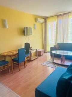 Apartments for guests "Einstein" - Golden Sands - 6