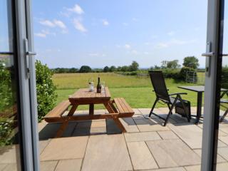 Honeypot Hideaways - Acacia - Chester - 7