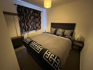 Spacious Comfortable Central Derby 2-Bed Apartment - 3