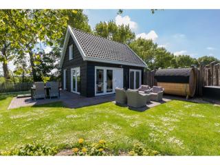 Family house with an ideal location, private terrace, garden and sauna - Vrouwenpolder - 7