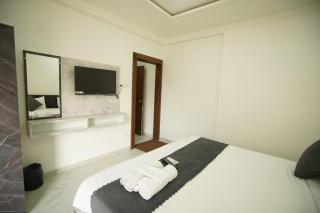 SwagStay Hotel Riviera - Jāmb - 3