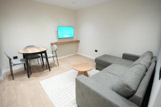 Huqi Luxury Apartaments 2 - Tirana - 2