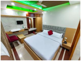 Hotel The ! Ashray Near Swargadwar Golden Beach - Lift - Restaurant and Parking Available - Fully Air Conditioning Suite Rooms - BEST HOTEL - Puri - 4