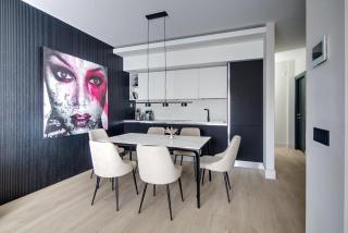 Elegant NEW luxe apartment with big terrace, smart check-in and secure parking - 7