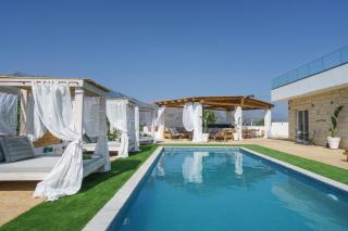 Villa Yammas, 5-Bedroom Stone Villa with Private Pool, Walking distance from Beach - Dhrámia - 9