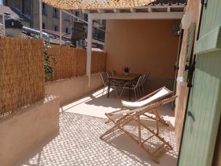 Très bel appartement refait à neuf dans la vieille ville de Hyères, 2 chambres, grande terrasse plein sud - Hyères - 9
