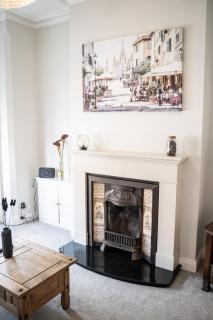 Luxurious, Newly Renovated, Victorian Home - Belfast - 6