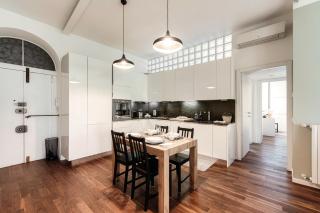 Midnight Borgo - by MyHomeInComo - 2