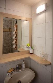 Zygardeli Eco-friendly Home 2025 - 3