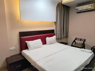 Hotel Golden Retreet - New Delhi - 8