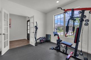 Spacious 3BR Retreat Near Lake Conroe home - Conroe - 5