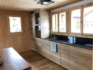 Newly Renovated 3 Bedroom Apartment with Beautiful Views - Gsteig - 2