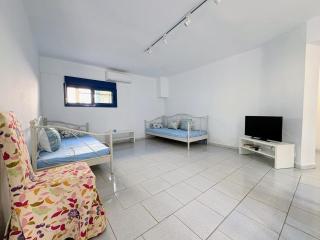 Argo Beach House - 3