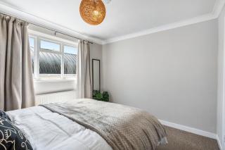 Western House - Sleeps 11 - 2 Bath - Free Parking - Brighton & Hove - 1