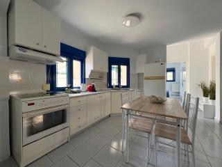 Argo Beach House - 4