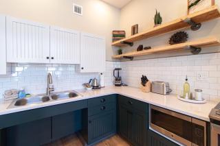 Luxury Residential Suite Duluth Press 102 ADA - Duluth - 9