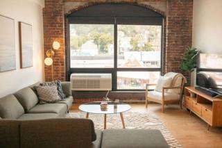 Modern Downtown Luxury Condo Enger Lofts 322 - Duluth - 0