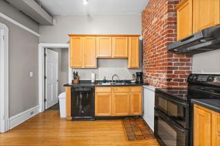 Downtown City View Condo in Duluth - Duluth - 4