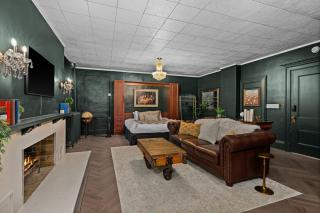 Speakeasy Luxury Lower Level Suite - Duluth - 0