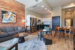 Luxury Residential Suite Duluth Press 101 - Duluth - 0