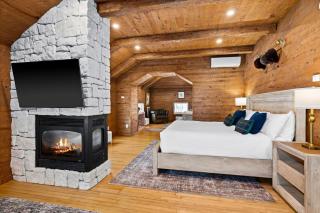 Equestrian Luxury Suite Jacuzzi Fireplace - Duluth - 8