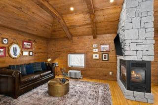 Equestrian Luxury Suite Jacuzzi Fireplace - Duluth - 6