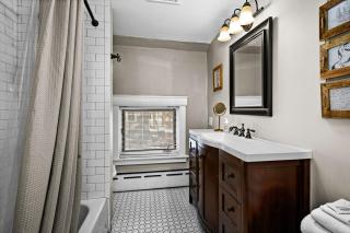 Equestrian Luxury Suite Jacuzzi Fireplace - Duluth - 2