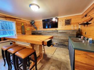 Superior Woods Private Woodland Retreat - Duluth - 6