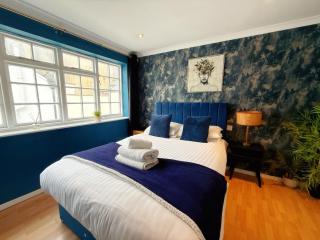 2 PM CHECK IN Cozy Town house Sleep 5 - Brighton & Hove - 7