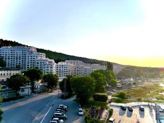 Viola Suite by RV Apartments - Varna - 8