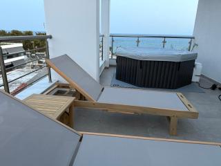 Luxury 2-Bedroom Apartament with Sea View and Jacuzzi - Villa Maria - Nea Kallikratia - 9
