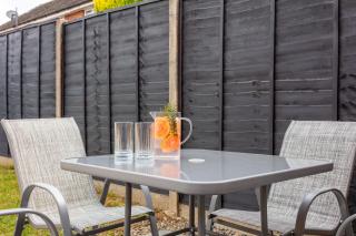 Modern 2BR with Parking EV Charger - Marston Moretaine - 4