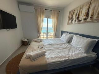 Luxury 2-Bedroom Apartament with Sea View and Jacuzzi - Villa Maria - Nea Kallikratia - 0